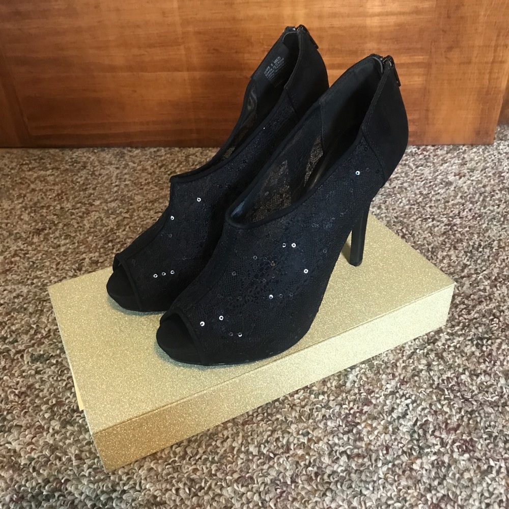 Black heels